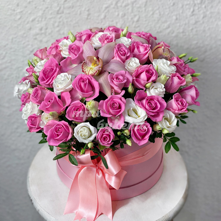 Орхидеи и розы на день влюбленных